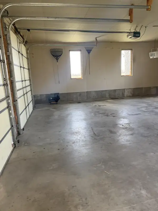 2829 SE 147 AVE SE, Ayr, ND 58007