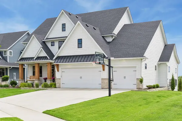 6356 Yuma LN N, Maple Grove, MN 55311