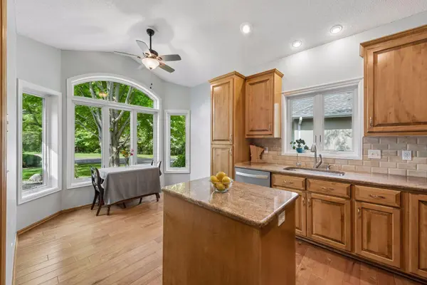 3930 Troy LN N, Plymouth, MN 55446