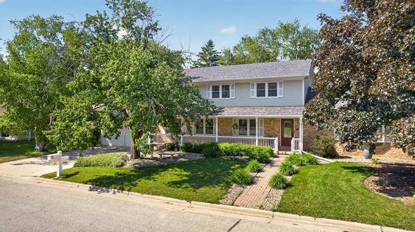 805 5th ST NW, Kasson, MN 55944