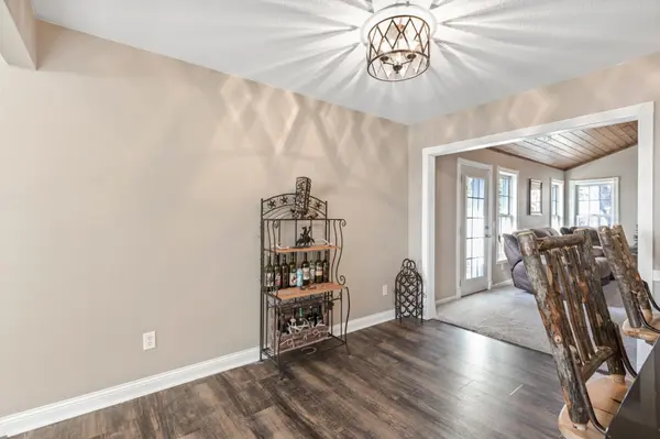 6517 County Rd 5 NW, Annandale, MN 55302