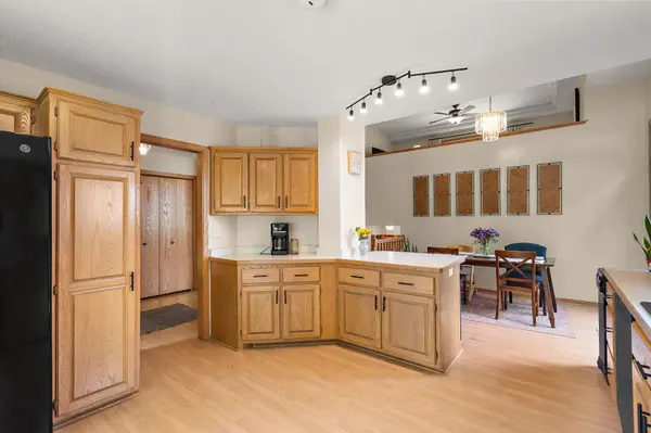 10452 61st ST NE, Albertville, MN 55301