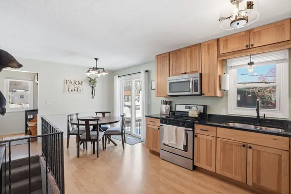 1783 Pinewood DR, Shoreview, MN 55126