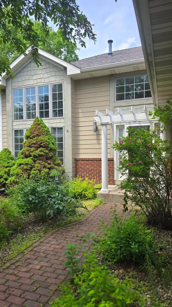 4708 Impatiens AVE N, Brooklyn Park, MN 55443