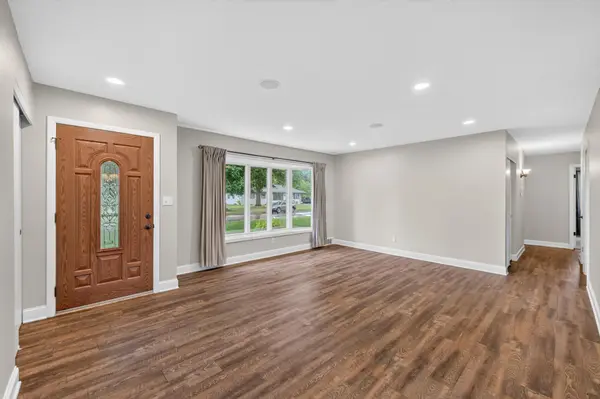 8000 Aster DR N, Brooklyn Park, MN 55428