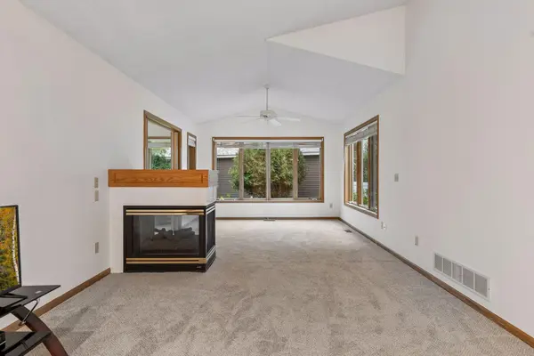 5677 Heather Ridge DR, Shoreview, MN 55126