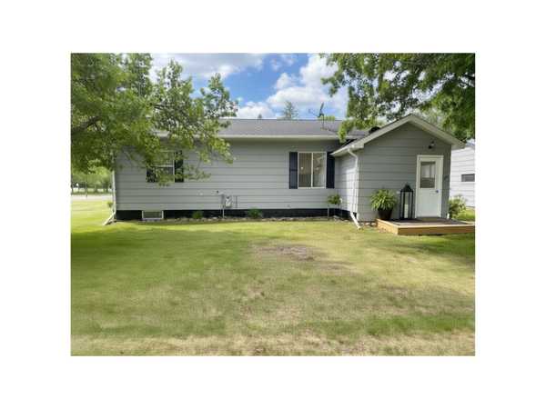 502 Robert ST N, Clarissa, MN 56440