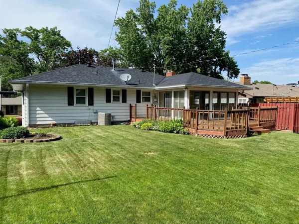 3005 W 71st ST, Richfield, MN 55423