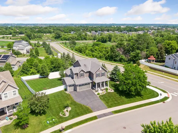 7091 Oak Ridge CT, Shakopee, MN 55379