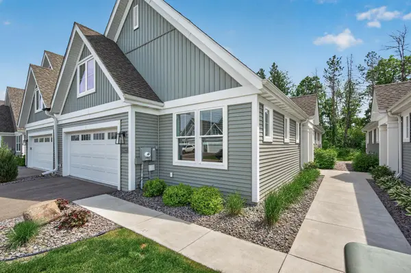 18023 38th PL N, Plymouth, MN 55446