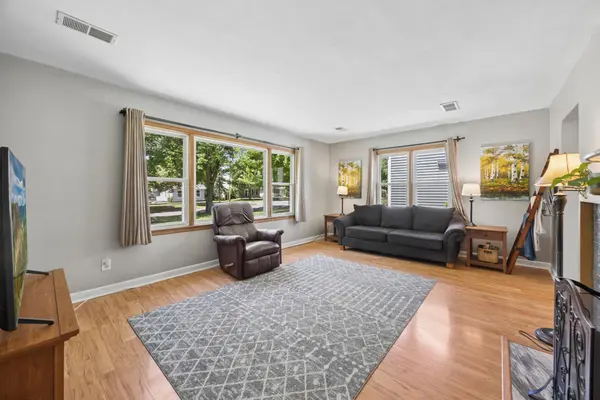 1206 Kilian BLVD SE, Saint Cloud, MN 56304
