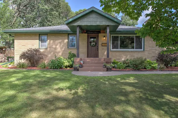 2850 Holly ST S, Cambridge, MN 55008