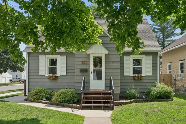 301 11th AVE SW, Austin, MN 55912
