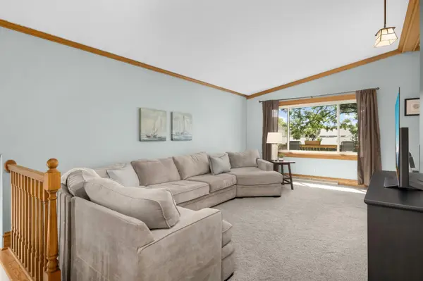 62 98th LN NW, Coon Rapids, MN 55448