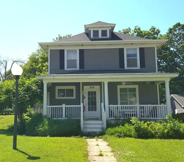 224 3rd AVE SW, Faribault, MN 55021