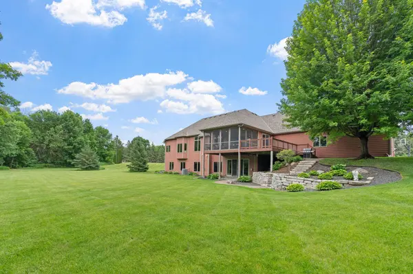 14480 Tyrol DR, Shakopee, MN 55379
