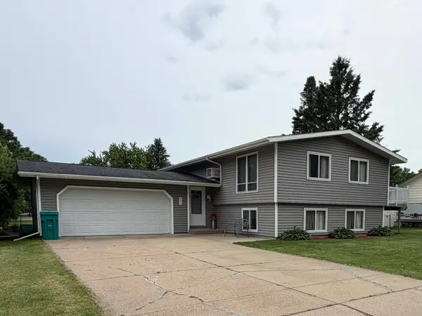 605 NW 10th Ave, Waseca, MN 56093