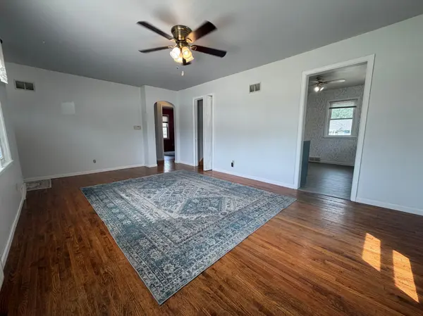 1306 Mcmillan ST, Worthington, MN 56187
