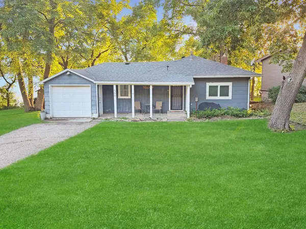 300 E Amber Lake DR, Fairmont, MN 56031