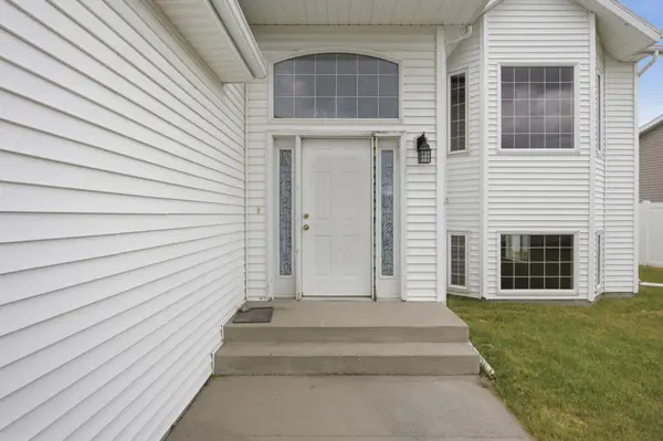 4419 48th ST S, Fargo, ND 58104