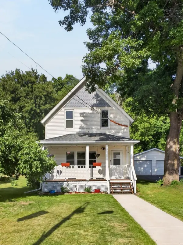 430 S Vincent ST, Saint Croix Falls, WI 54024