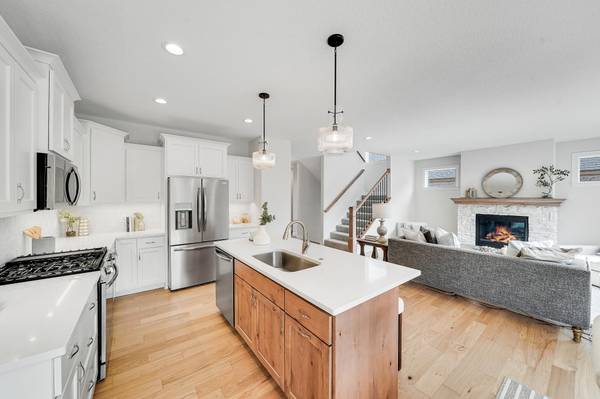 7164 Agate TRL, Inver Grove Heights, MN 55077