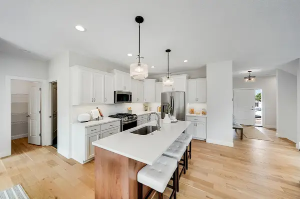 7164 Agate TRL, Inver Grove Heights, MN 55077