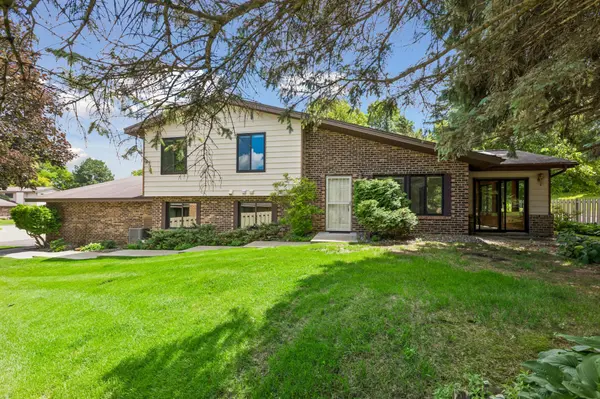 1090 Weston LN N,  Plymouth,  MN 55447