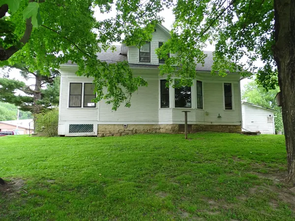 105 Maple AVE E, Plum City, WI 54761