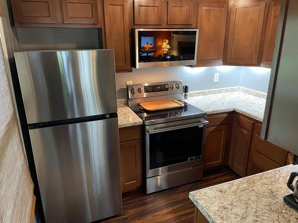 7302 W 110th ST, Bloomington, MN 55438