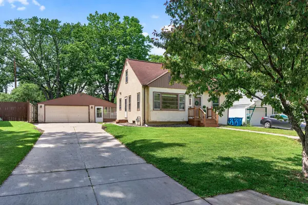 3255 Drew AVE N, Robbinsdale, MN 55422