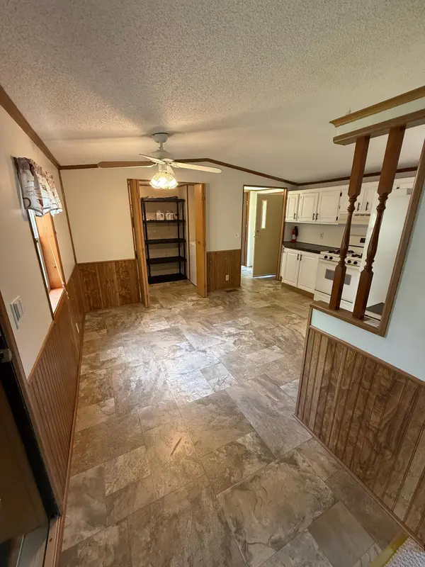 2130 White Pine DR, Cambridge, MN 55008