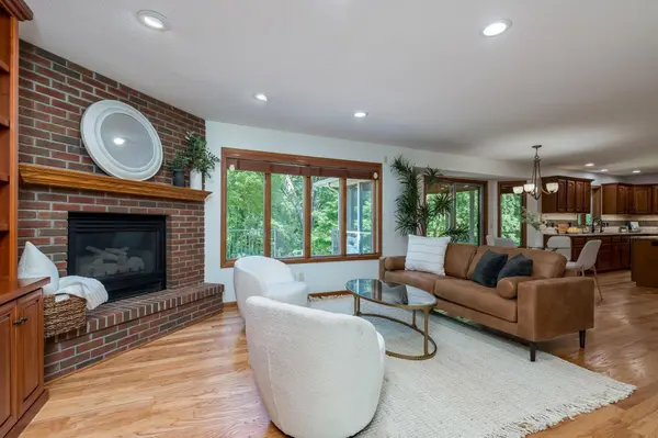2295 Northridge DR, North Mankato, MN 56003