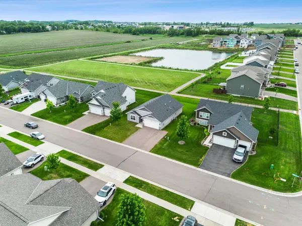 6631 210th ST W, Farmington, MN 55024