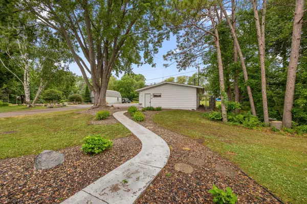 11935 Oak ST, Chisago City, MN 55013