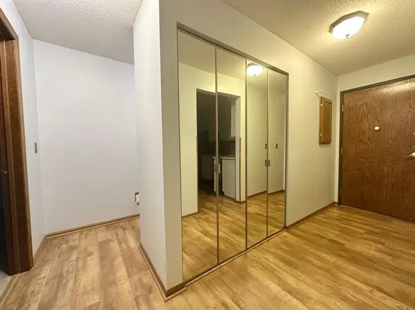 999 41st AVE NE #212, Columbia Heights, MN 55421