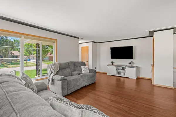 4600 France AVE N, Robbinsdale, MN 55422