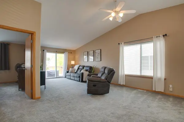 4313 39 1/2 AVE S, Fargo, ND 58104