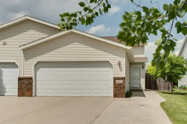 4313 39 1/2 AVE S, Fargo, ND 58104