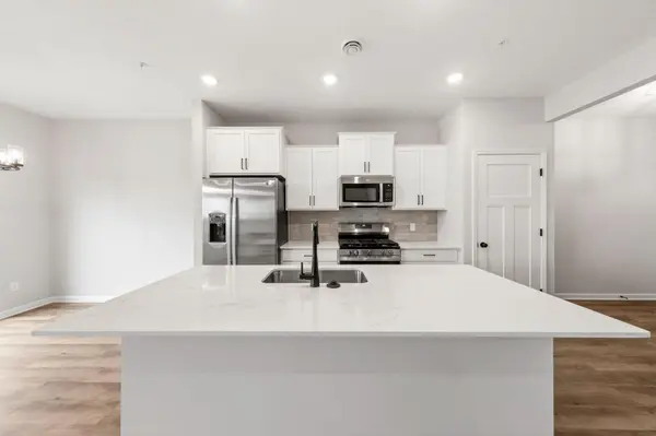 10342 Birchwood CIR, Victoria, MN 55318
