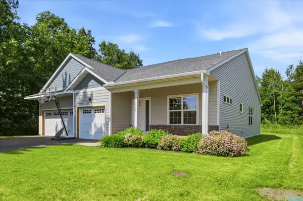 11054 Ulysses ST NE, Blaine, MN 55434