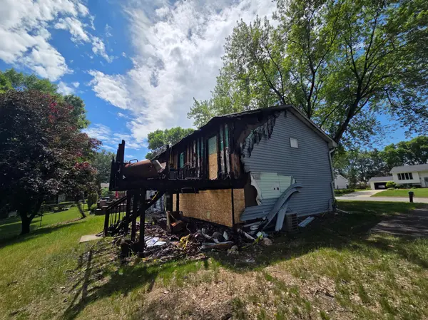 13040 Valley Forge LN N, Champlin, MN 55316