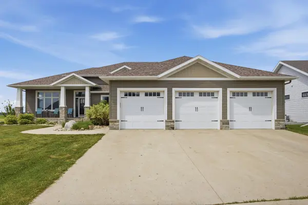 441 Tessa DR, Moorhead, MN 56560