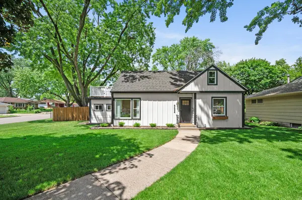 8624 W 35th ST, Saint Louis Park, MN 55426