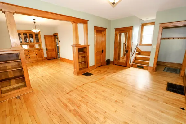 9 1st ST SE, Faribault, MN 55021
