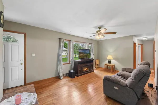 538 S Wasson LN, River Falls, WI 54022