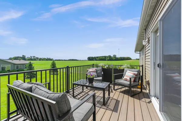 207 Bouldercrest AVE NE, Owatonna, MN 55060