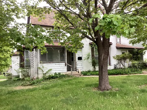 521 9th AVE W, Alexandria, MN 56308