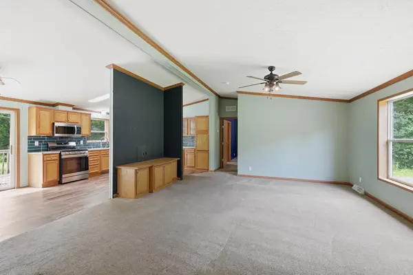 994 Rabbit RD, Saint Peter, MN 56082