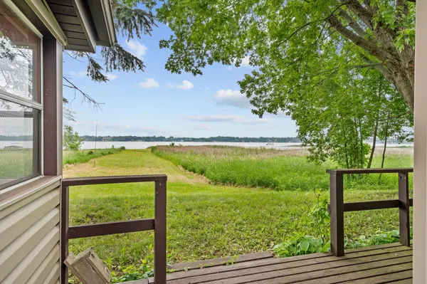 12280 Mentzer TRL, Lindstrom, MN 55045